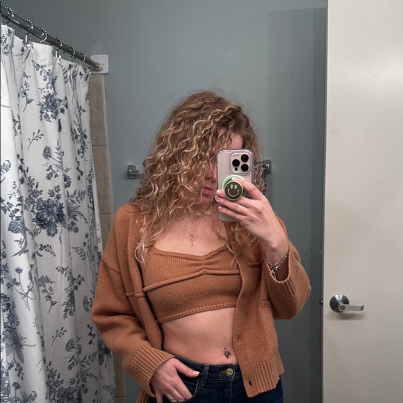 Mango top and sweater - Picture 3 of 16
